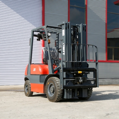Isuzu C240 Engine 2.5 Ton Counterbalanced Diesel Forklift Truck Toyota7 Model Ce ISO