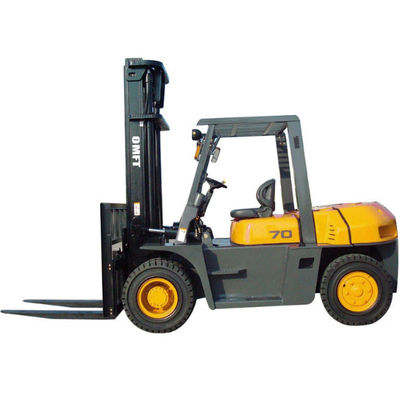 OEM 6 Ton Counterbalanced Forklift Truck with TCM Technology and Isuzu 6BG1 Engine