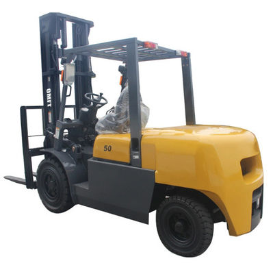 5ton Diesel Forklift Truck with Chinese or Japanese Engine and Steel-Rubber Fork