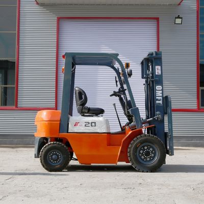 2t 2000kg Diesel Forklift Truck with and Spare Parts in Steel Rubber Material