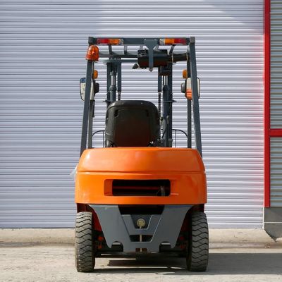 Yammar Engine 2.5 Ton Cpcd25 Diesel Forklift Truck with Steel and Rubber Construction