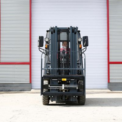 Competitive 2 Ton LPG/Gas Forklift with Euro and Us EPA Emission Standard by Omft
