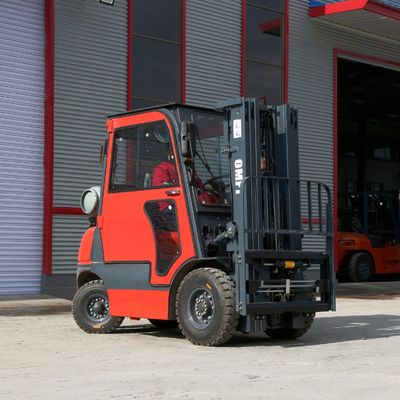 2tons LPG Forklift with Nissan K21 K25 Engine Min. Width of Right Angle Stacking 4110mm