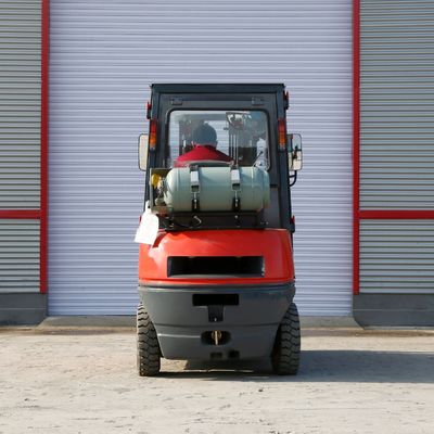 Omft 2.5tons LPG/Gas Forklift Min. Turning Radius 2280mm Tyre Pneumatic or Solid