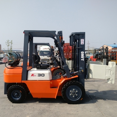 2470 Min. Turning Radius 3ton LPG Forklift with Cabin Nissan K21 K25 Engine Euro and Us EPA