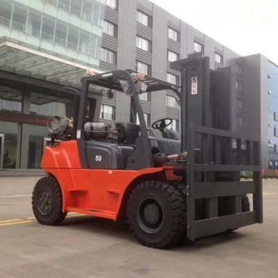2250mm Wheelbase 7ton LPG Forklift with Three Stage Mast and 4.5m Lifting Height