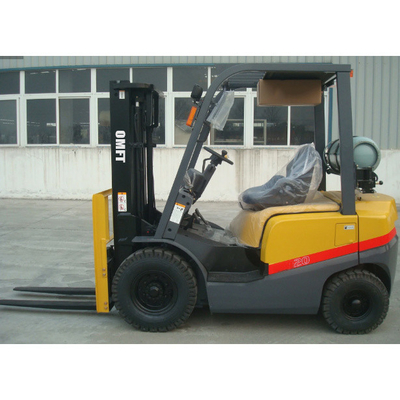 Forklift with Clamp 2ton Tcm Model Omft Gas Gasoline LPG Propane Petrol Cushion Tyre