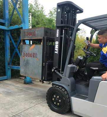 3.5 Ton Electric Forklift with Min. Turning Radius of 2355mm 3500kg Battery Forklift