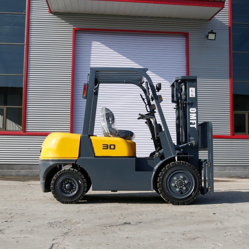 3t Diesel Forklift Truck with 4.5m Three Stage Full Free Mast Triplex Full Free Mast